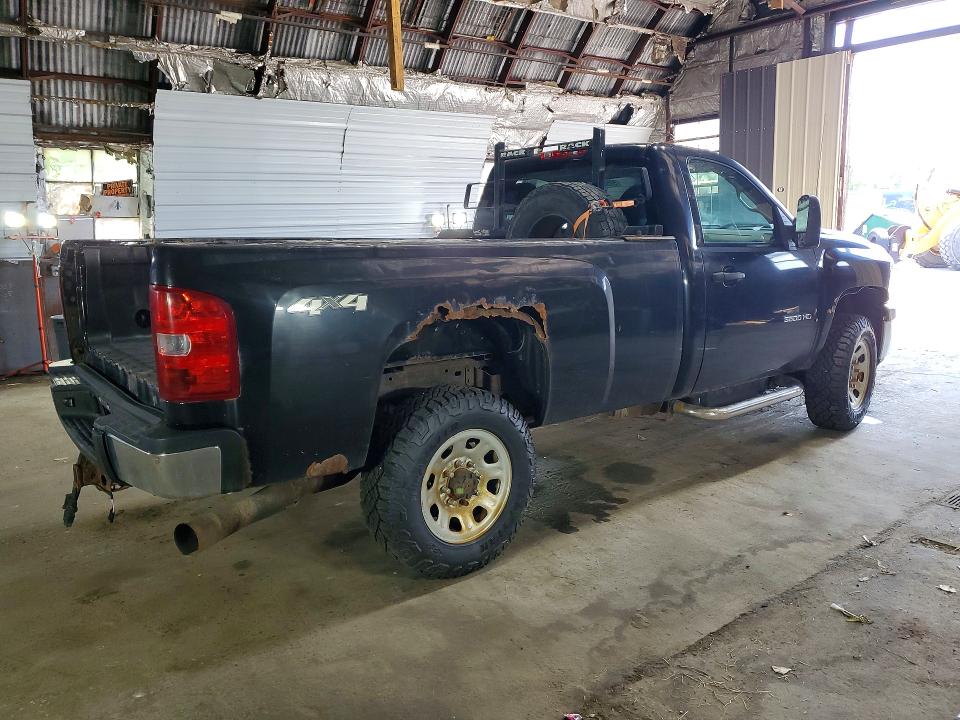 Photo 3 from auction – 2011 CHEVROLET SILVERADO with VIN 1GC3K0C88BF127183