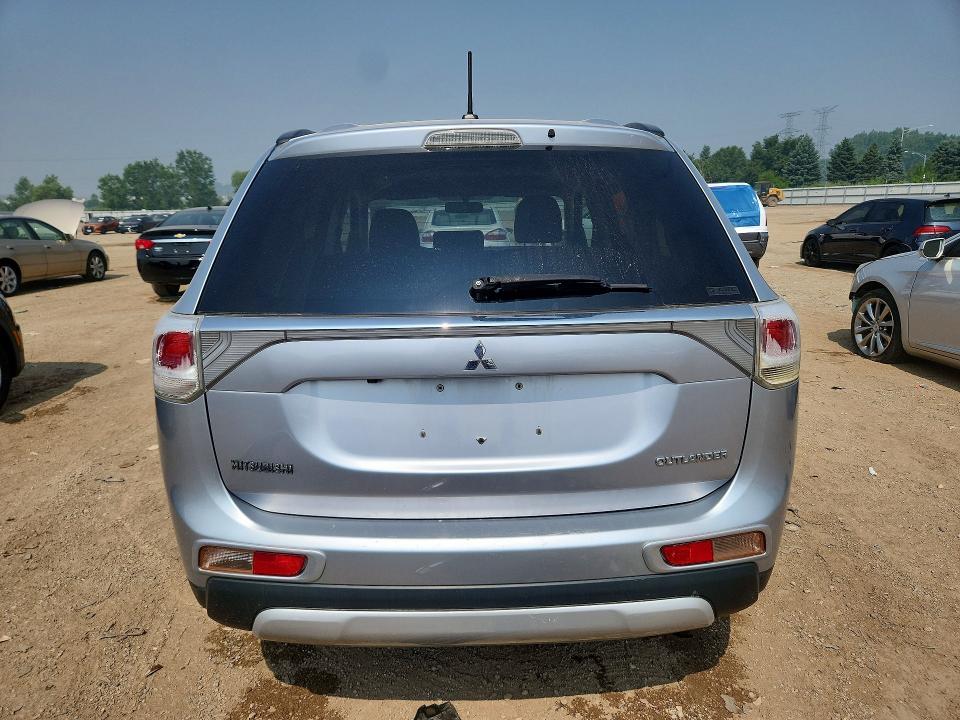 Photo 6 from auction – 2015 MITSUBISHI OUTLANDER with VIN JA4AZ3A36FZ010311