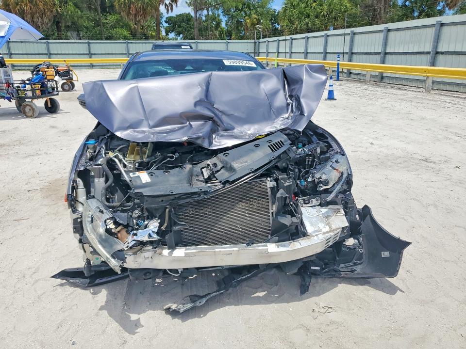 Photo 5 from auction – 2020 HONDA CIVIC with VIN 19XFC2F68LE009386