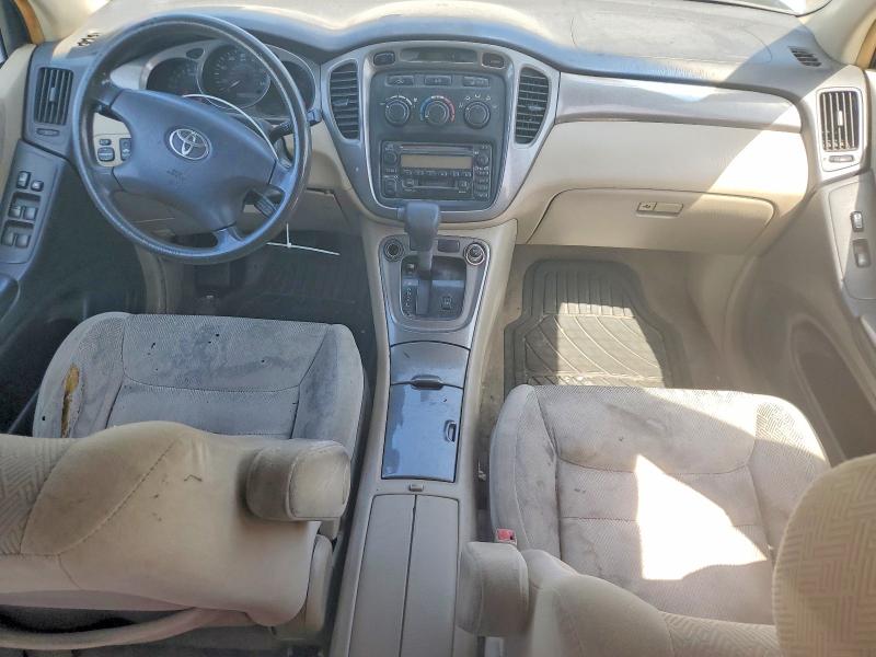 Photo 8 from auction – 2002 TOYOTA HIGHLANDER with VIN JTEGD21A020035092