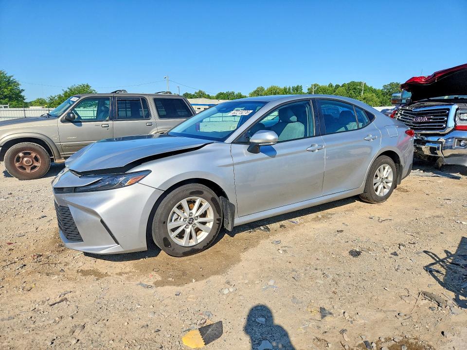 TOYOTA CAMRY 2025 with VIN 4T1DAACK2SU158395 - Photo from auction
