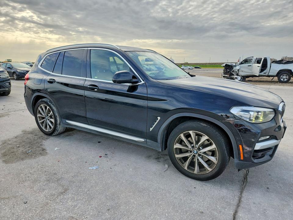 Photo 4 from auction – 2018 BMW X3 with VIN 5UXTR9C51JLD72947