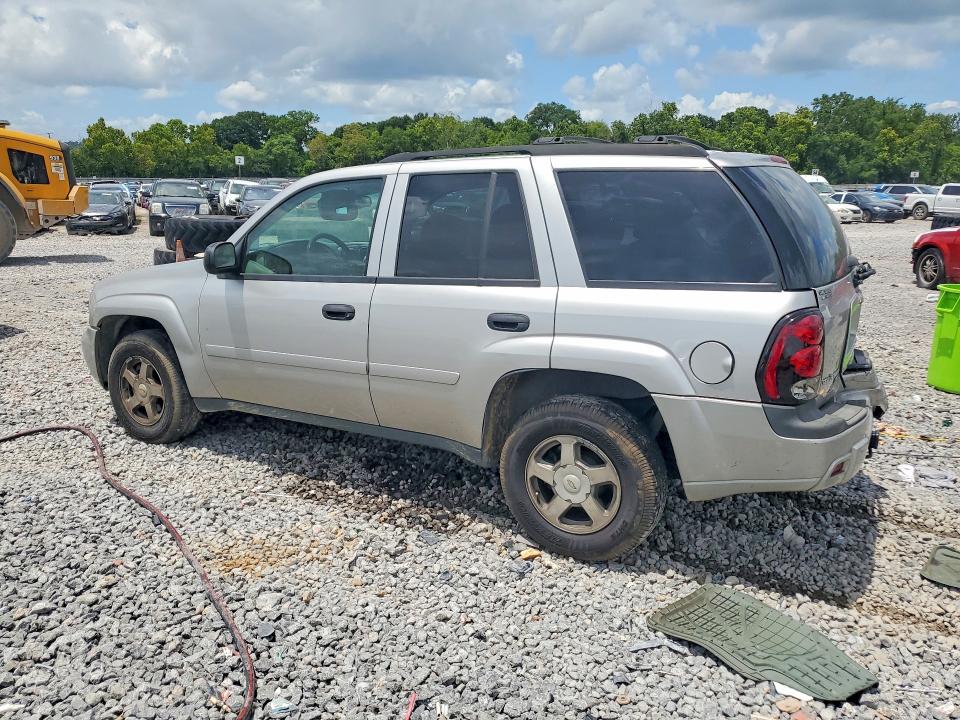 Photo 2 from auction – 2006 CHEVROLET TRAILBLAZER with VIN 1GNDS13S662347822