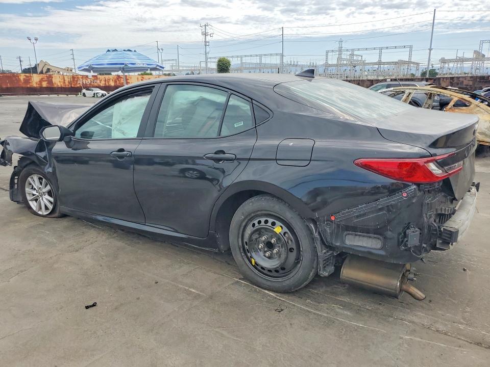 Photo 2 from auction – 2025 TOYOTA CAMRY with VIN 4T1DAACK2SU533900