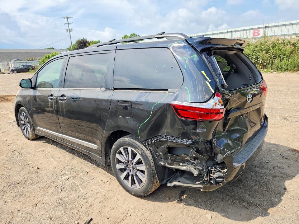 Photo 2 from auction – 2018 TOYOTA SIENNA with VIN 5TDDZ3DC4JS189702