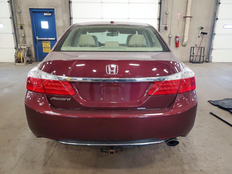 Photo 6 from auction – 2014 HONDA ACCORD with VIN 1HGCR2F83EA082594