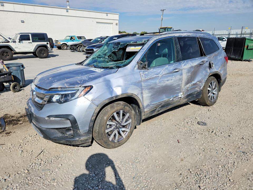 HONDA PILOT 2019 with VIN 5FNYF6H52KB039374 - Photo from auction
