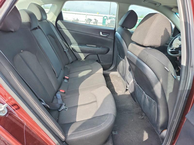 Photo 10 from auction – 2018 KIA OPTIMA with VIN 5XXGT4L39JG190657