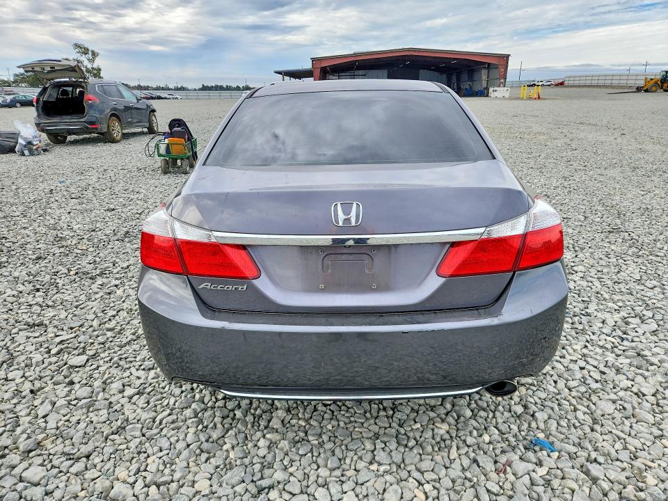 Photo 6 from auction – 2014 HONDA ACCORD with VIN 1HGCR2F35EA066434