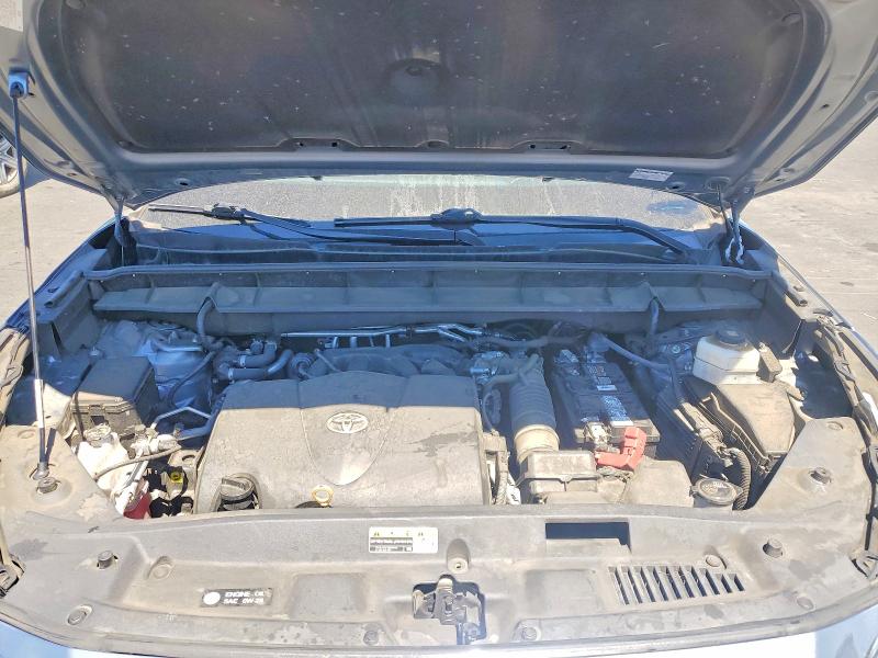 Photo 11 from auction – 2020 TOYOTA HIGHLANDER with VIN 5TDZZRAH6LS009633