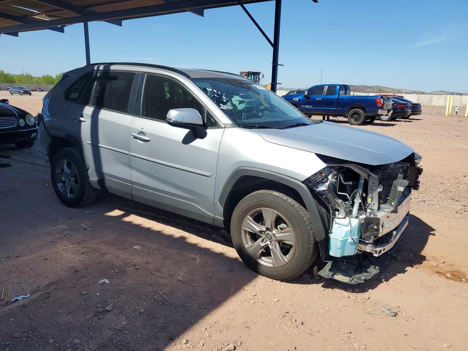 Photo 4 from auction – 2024 TOYOTA RAV4 with VIN JTMW1RFV4RD125409