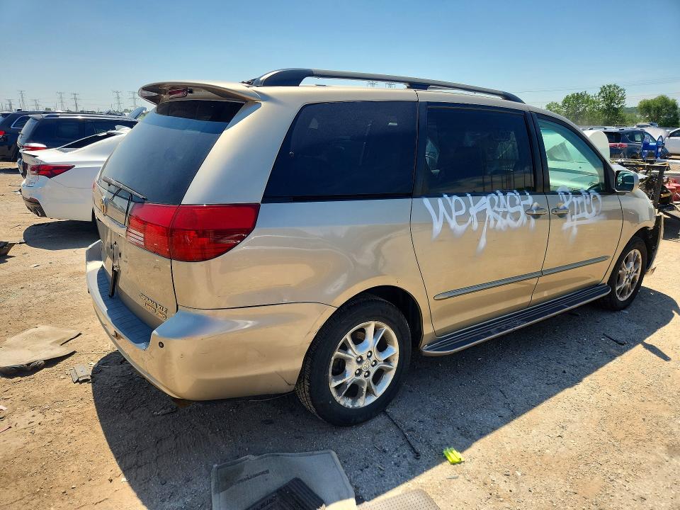 Photo 3 from auction – 2005 TOYOTA SIENNA with VIN 5TDBA22C45S036397