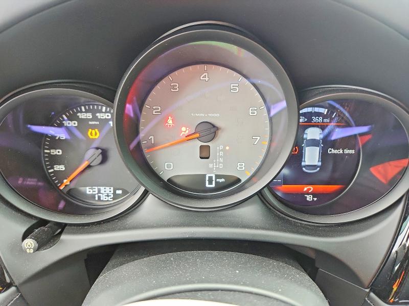 Photo 9 from auction – 2019 PORSCHE MACAN with VIN WP1AB2A58KLB31830