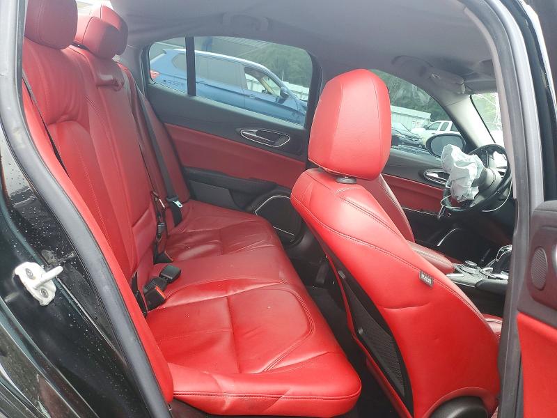 Photo 10 from auction – 2020 ALFA ROMEO GIULIA with VIN ZARFAMAN2L7625879