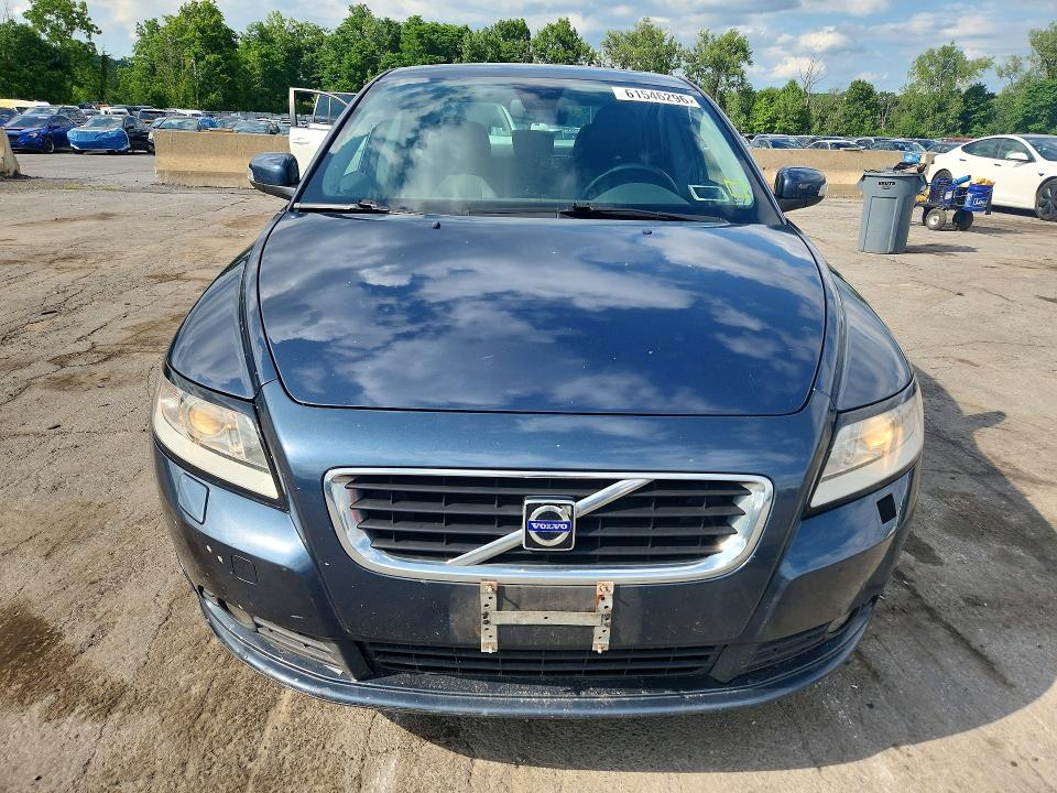Photo 5 from auction – 2010 VOLVO S40 with VIN YV1390MS2A2499821