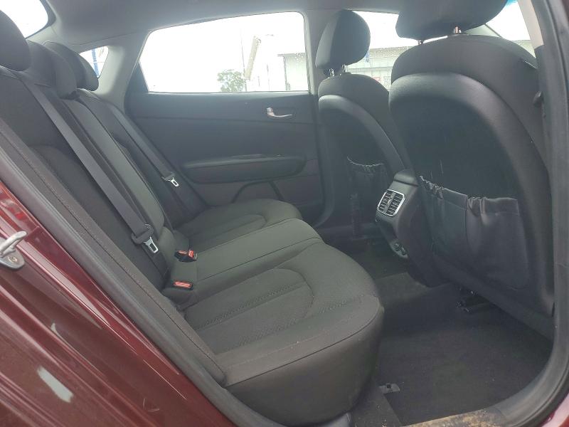 Photo 10 from auction – 2017 KIA OPTIMA with VIN 5XXGT4L3XHG173277