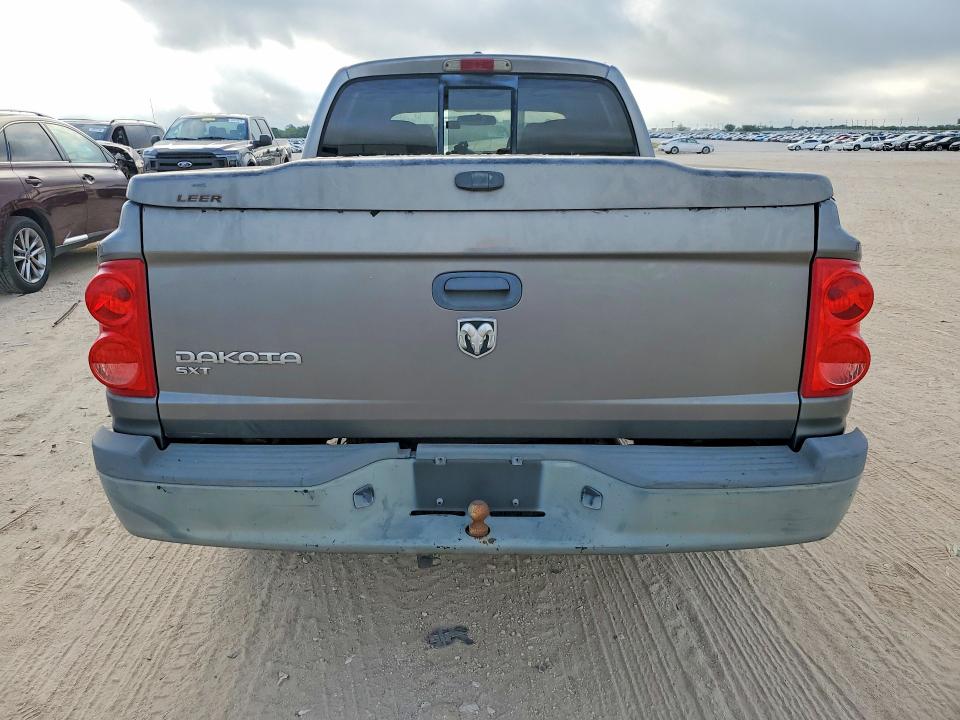 Photo 6 from auction – 2008 DODGE DAKOTA with VIN 1D7HE38K58S566804