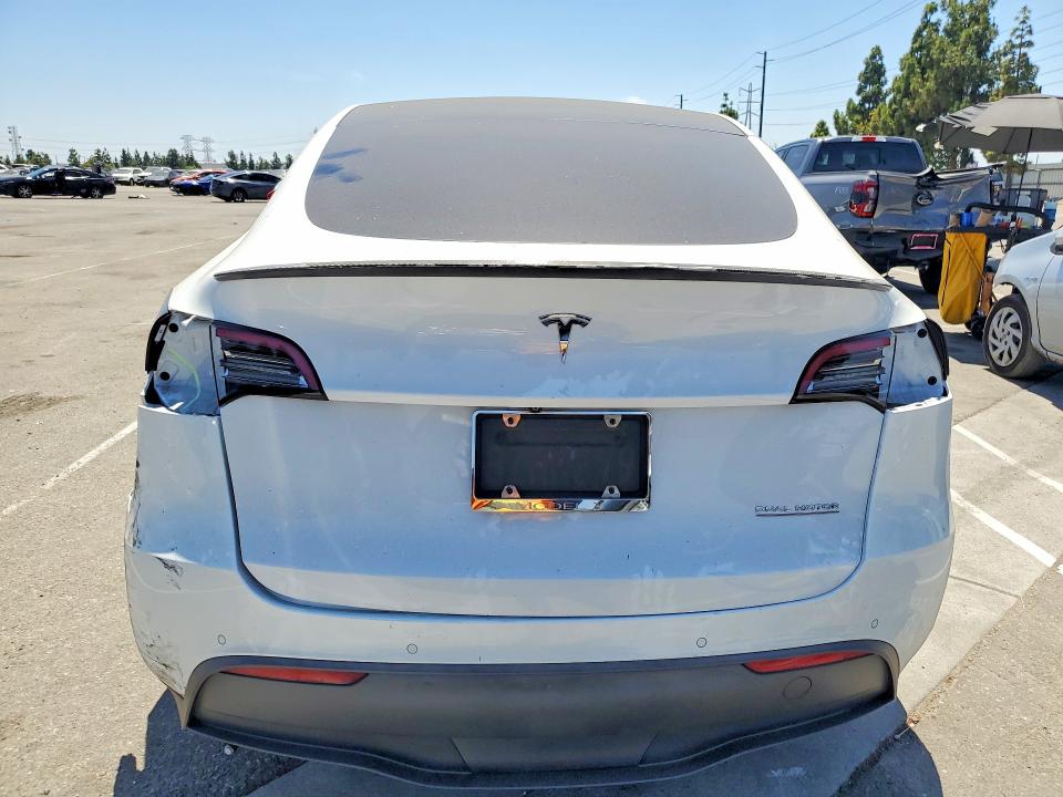 Photo 6 from auction – 2022 TESLA MODEL Y with VIN 7SAYGDEF2NF336246