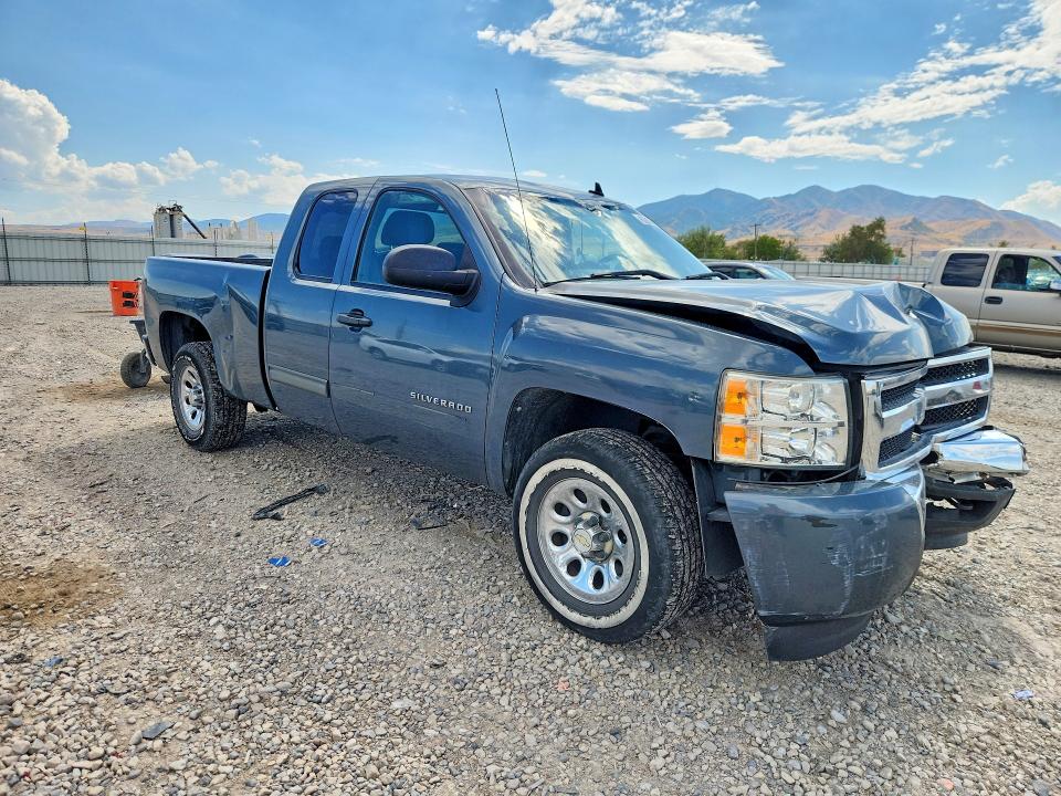 Photo 4 from auction – 2010 CHEVROLET SILVERADO with VIN 1GCSCREA6AZ258574
