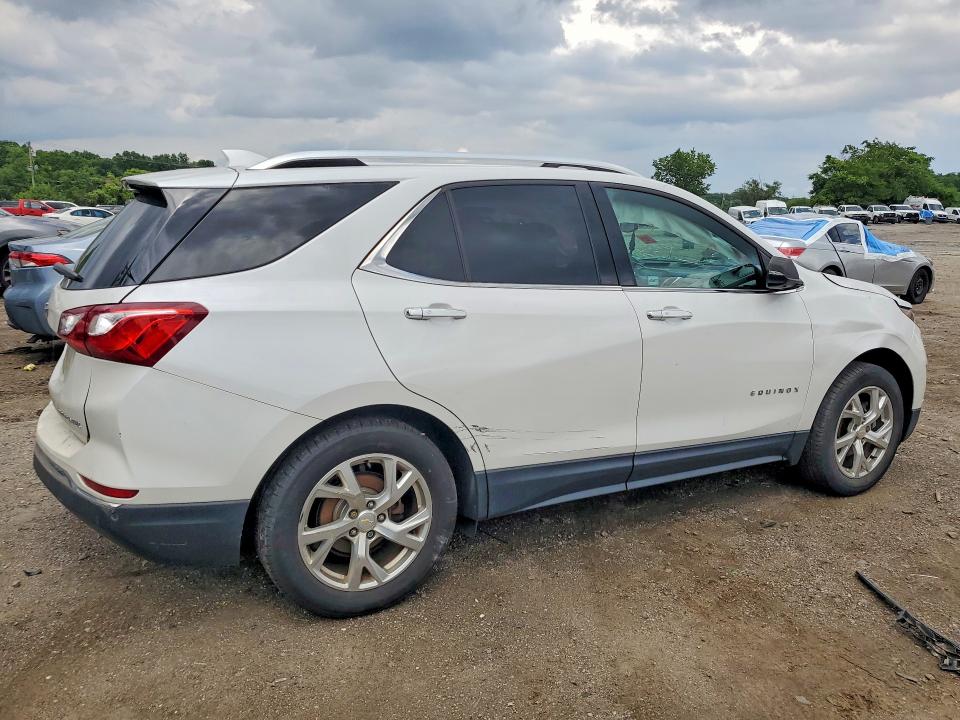 Photo 3 from auction – 2019 CHEVROLET EQUINOX with VIN 2GNAXXEV0K6155940