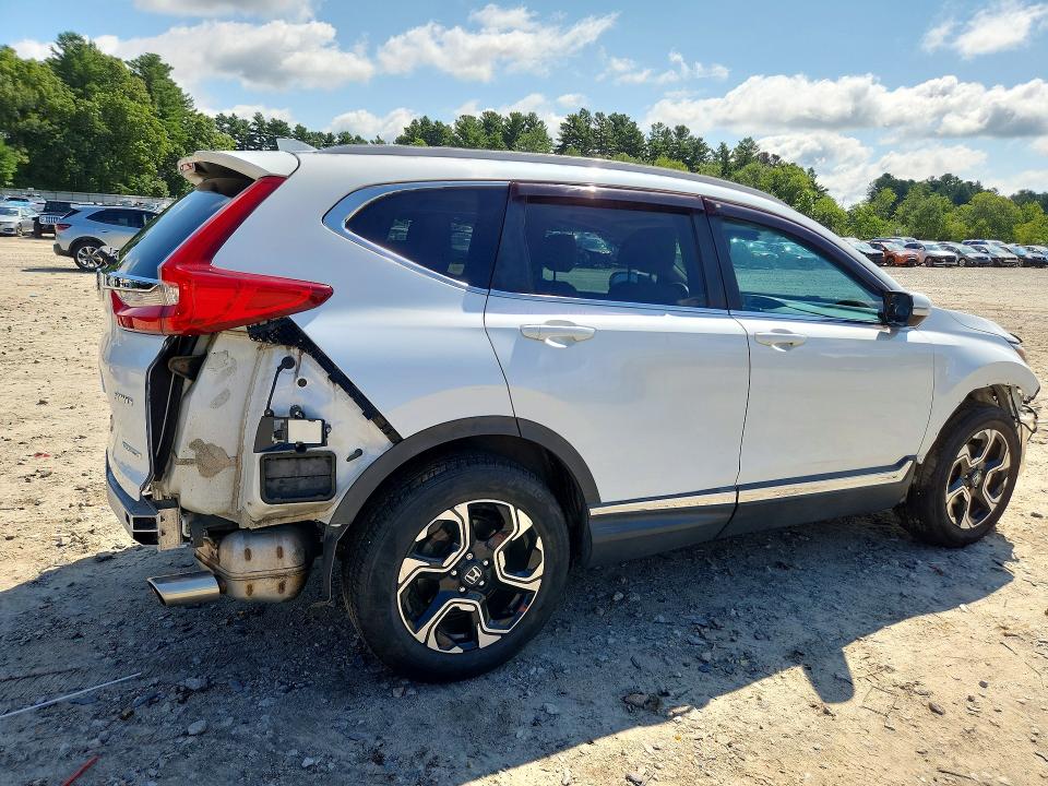 Photo 3 from auction – 2019 HONDA CR-V with VIN 2HKRW2H92KH616759