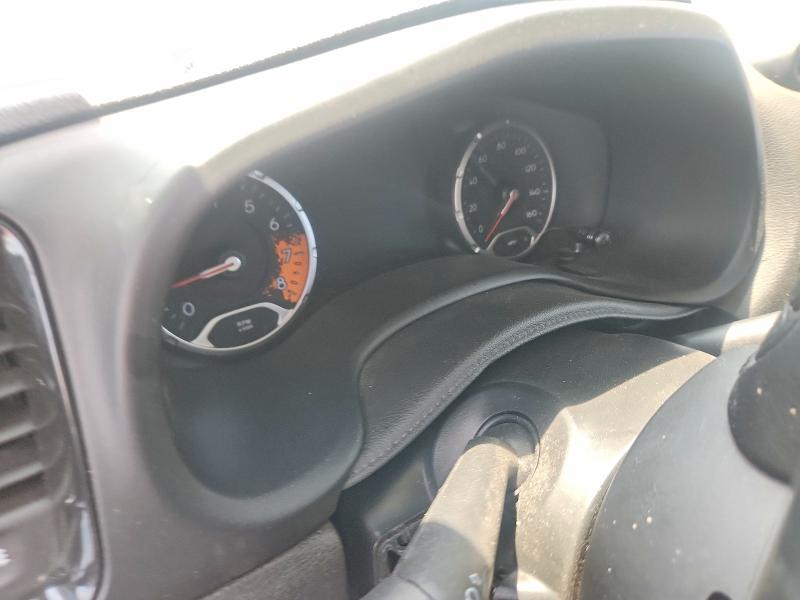 Photo 9 from auction – 2017 JEEP RENEGADE with VIN ZACCJBBH6HPF70146
