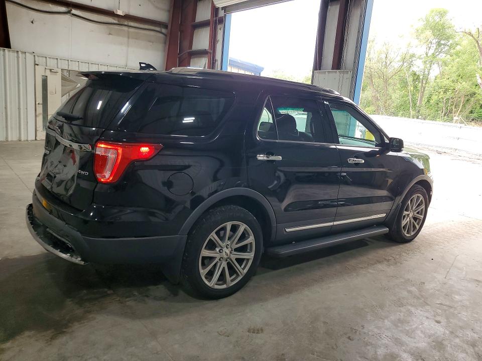 Photo 3 from auction – 2017 FORD EXPLORER with VIN 1FM5K8F88HGA35461