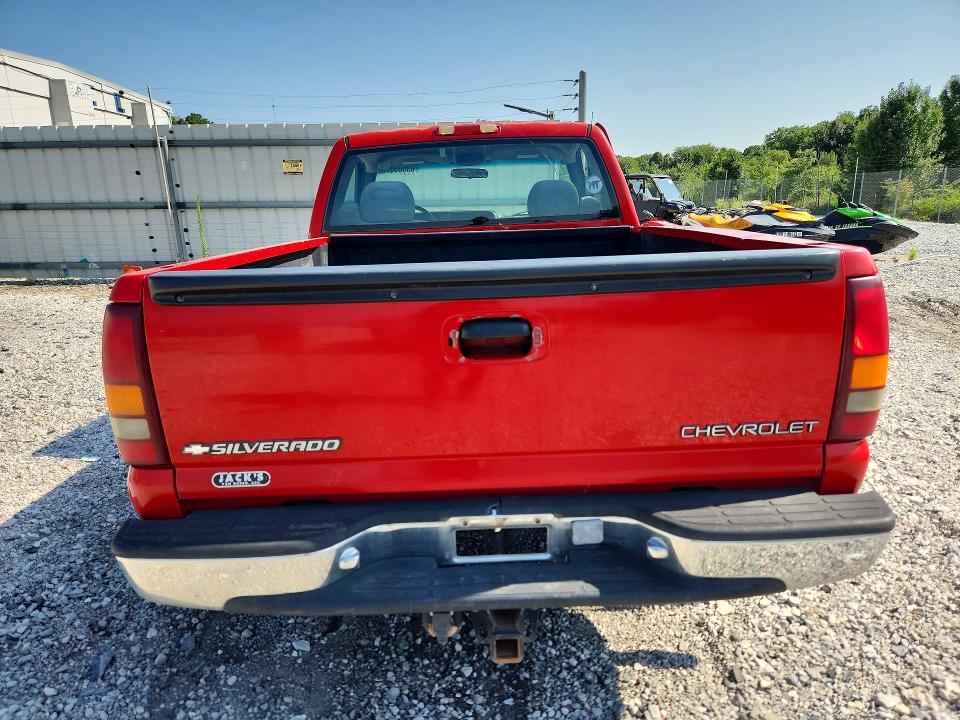 Photo 6 from auction – 2000 CHEVROLET SILVERADO with VIN 1GCEC14T8YZ212093