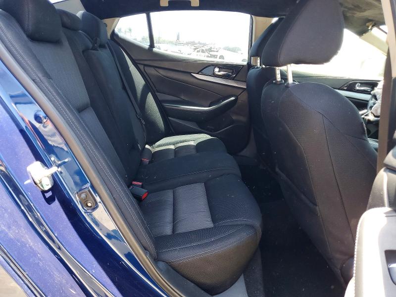 صورة رقم 10 من المزاد - 2017 NISSAN MAXIMA مع VIN 1N4AA6AP2HC372665