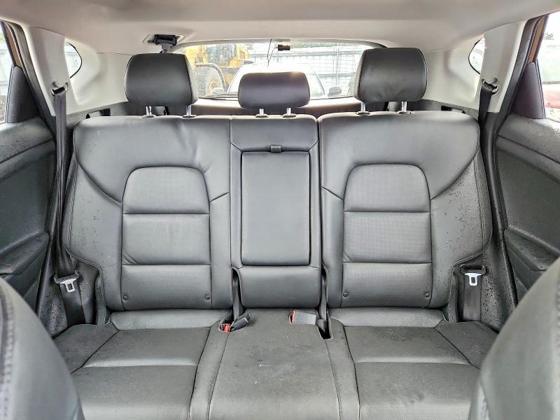 Photo 10 from auction – 2018 HYUNDAI TUCSON with VIN KM8J3CA46JU773365
