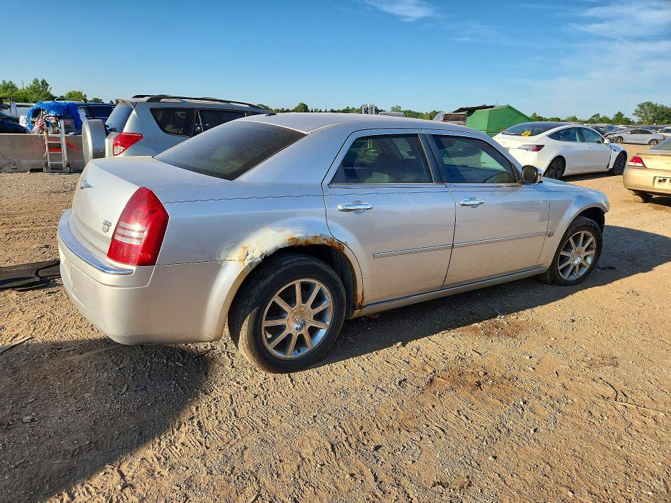 Photo 3 from auction – 2007 CHRYSLER 300C with VIN 2C3LK63H97H709466