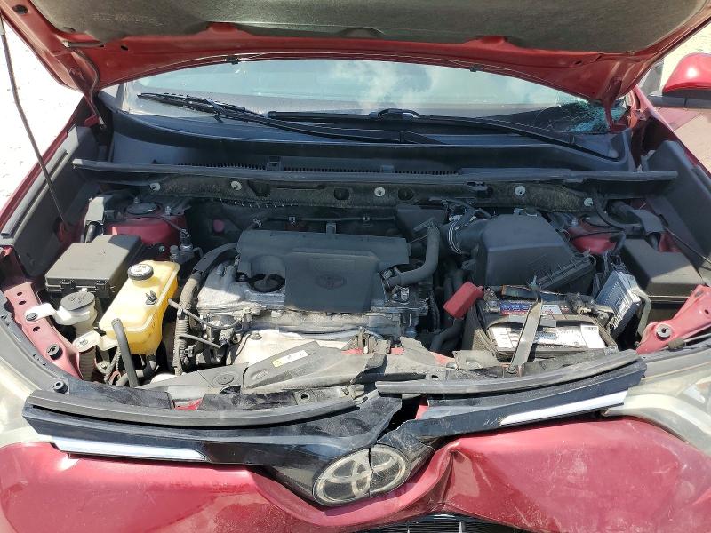 Photo 12 from auction – 2018 TOYOTA RAV4 with VIN JTMWFREV0JD129397