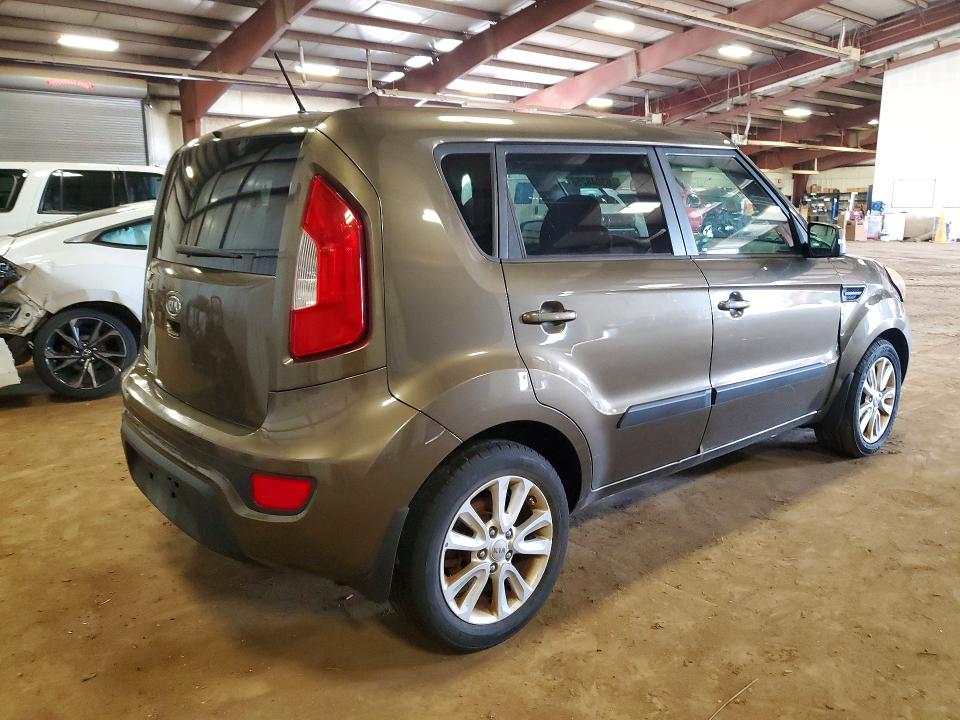 Photo 3 from auction – 2012 KIA SOUL with VIN KNDJT2A67C7472265