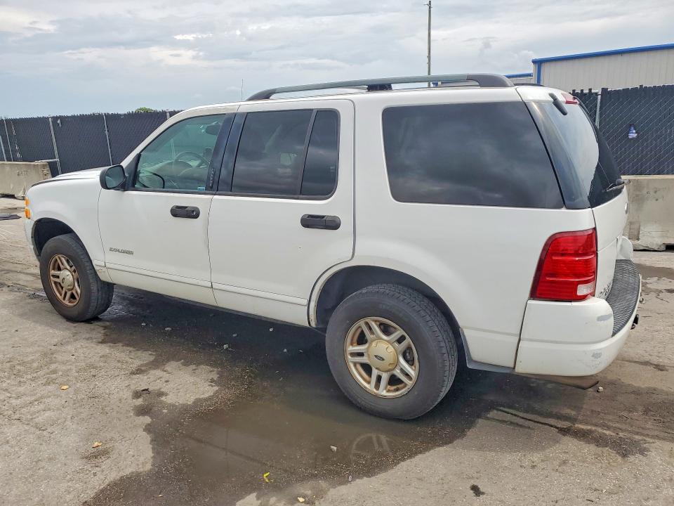 Photo 2 from auction – 2004 FORD EXPLORER with VIN 1FMZU73E94ZB00462