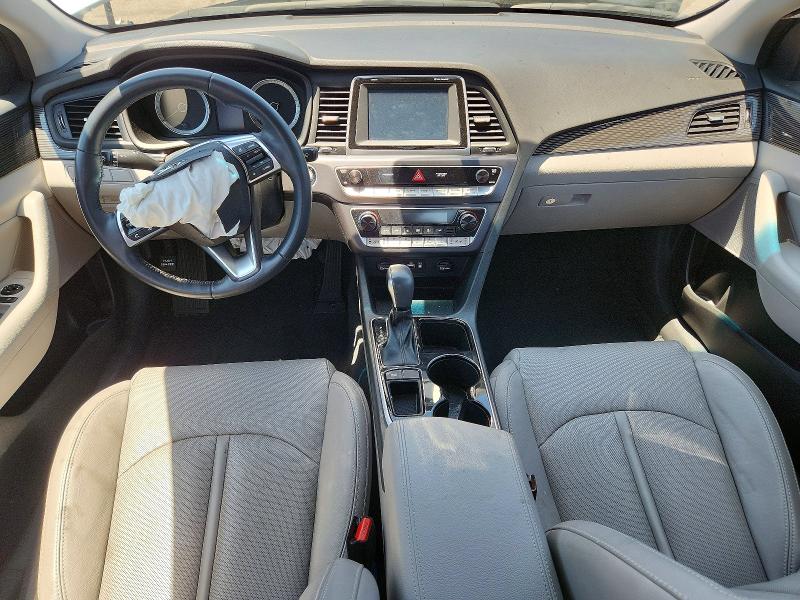 Photo 8 from auction – 2018 HYUNDAI SONATA with VIN 5NPE34AF4JH660229