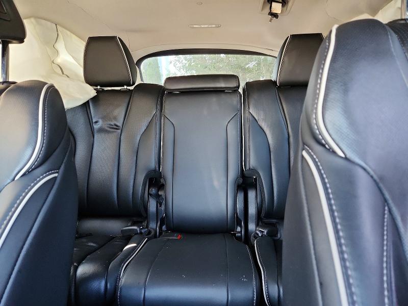 Photo 10 from auction – 2023 ACURA MDX with VIN 5J8YE1H89PL043542