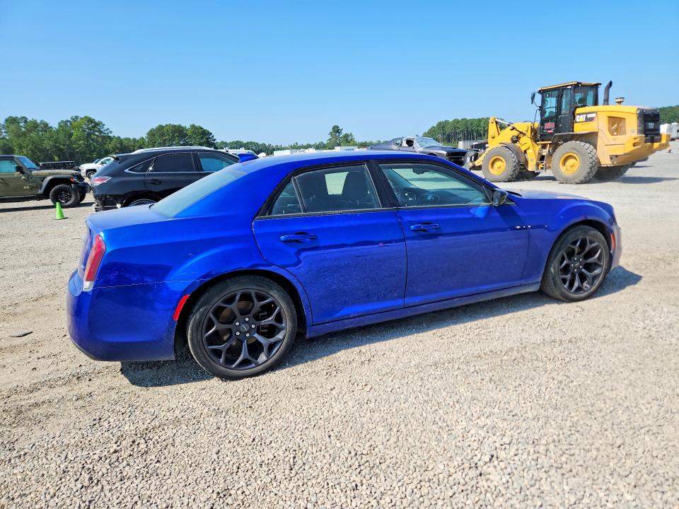 Photo 3 from auction – 2019 CHRYSLER 300 with VIN 2C3CCAAG6KH666255