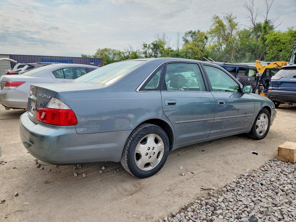 Photo 3 from auction – 2004 TOYOTA AVALON with VIN 4T1BF28B04U390956
