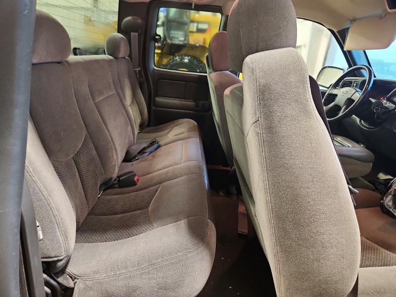 Photo 10 from auction – 2005 CHEVROLET SILVERADO with VIN 1GCEK19B45E164503