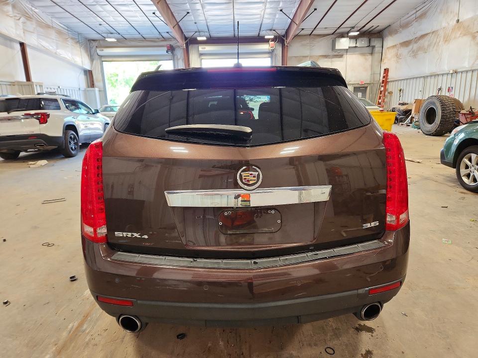 Photo 6 from auction – 2015 CADILLAC SRX with VIN 3GYFNEE36FS555526