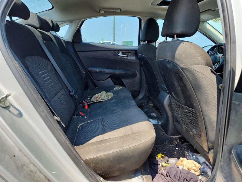 Foto 10 de la subasta – 2019 KIA FORTE con VIN 3KPF34AD3KE037645
