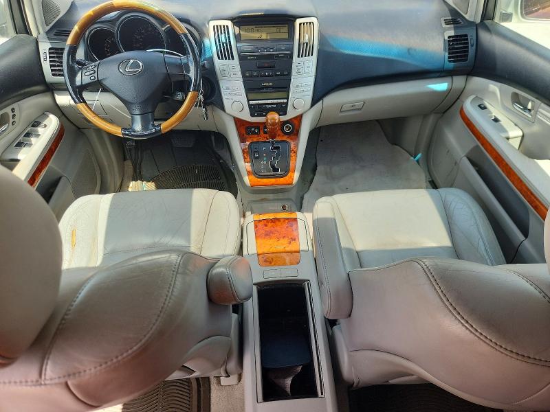 Photo 8 from auction – 2005 LEXUS RX with VIN 2T2GA31U85C030452