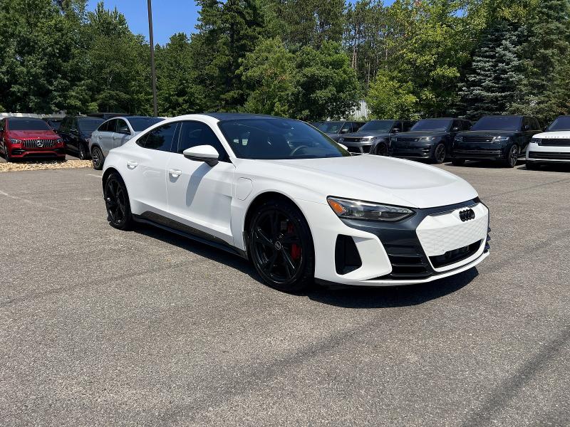 AUDI E-TRON GT 2022 с VIN WAUFJBFW2N7006120 - Фото с аукциона