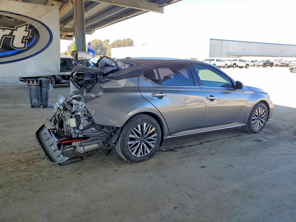 Photo 3 from auction – 2024 NISSAN ALTIMA with VIN 1N4BL4DV2RN366142