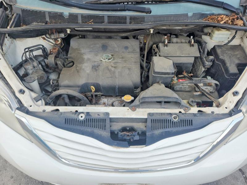 Photo 12 from auction – 2015 TOYOTA SIENNA with VIN 5TDKK3DC4FS539039