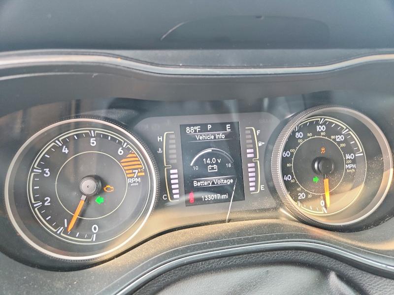 Photo 9 from auction – 2019 JEEP CHEROKEE with VIN 1C4PJMLB7KD252341