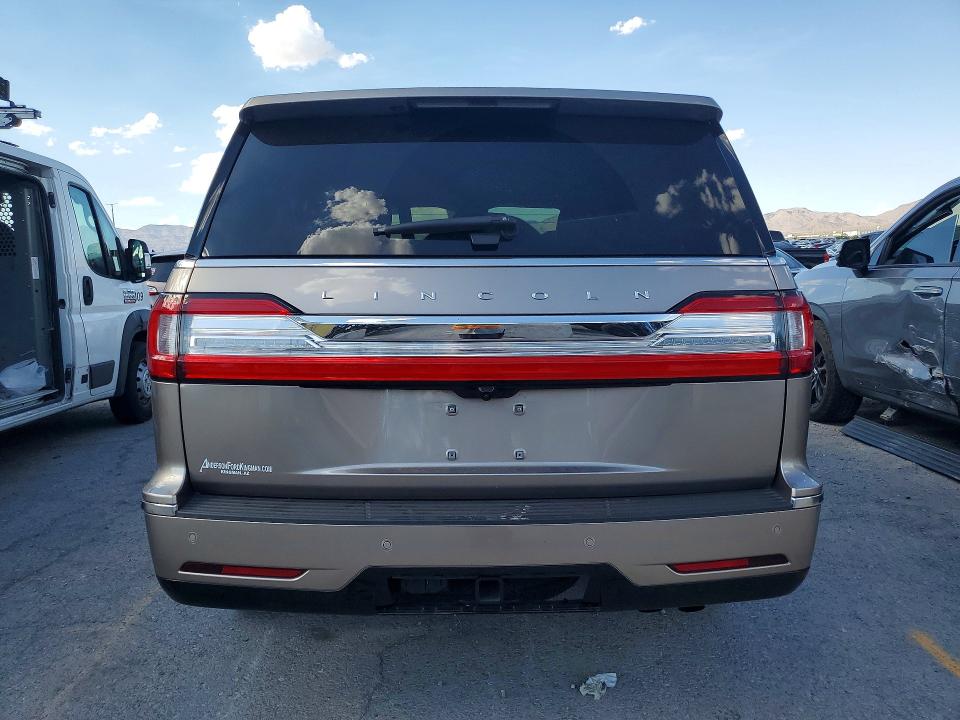 Photo 6 from auction – 2019 LINCOLN NAVIGATOR with VIN 5LMJJ2LT3KEL10239