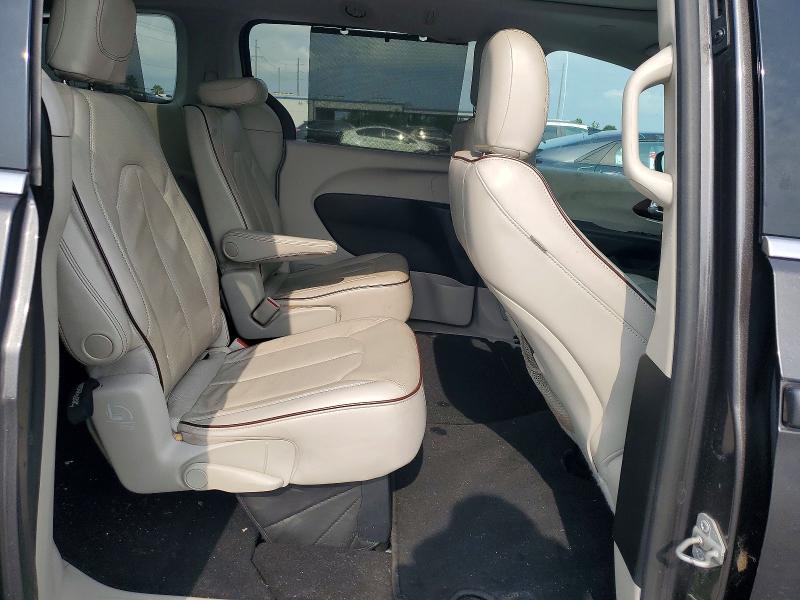 Photo 11 from auction – 2017 CHRYSLER PACIFICA with VIN 2C4RC1GG4HR797782