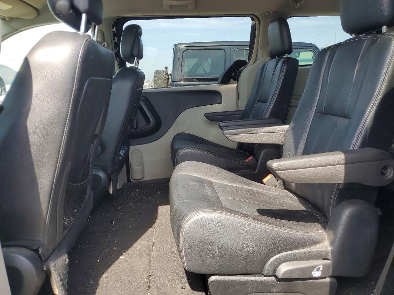 Photo 11 from auction – 2016 CHRYSLER TOWN & COUNTRY with VIN 2C4RC1BG7GR290901