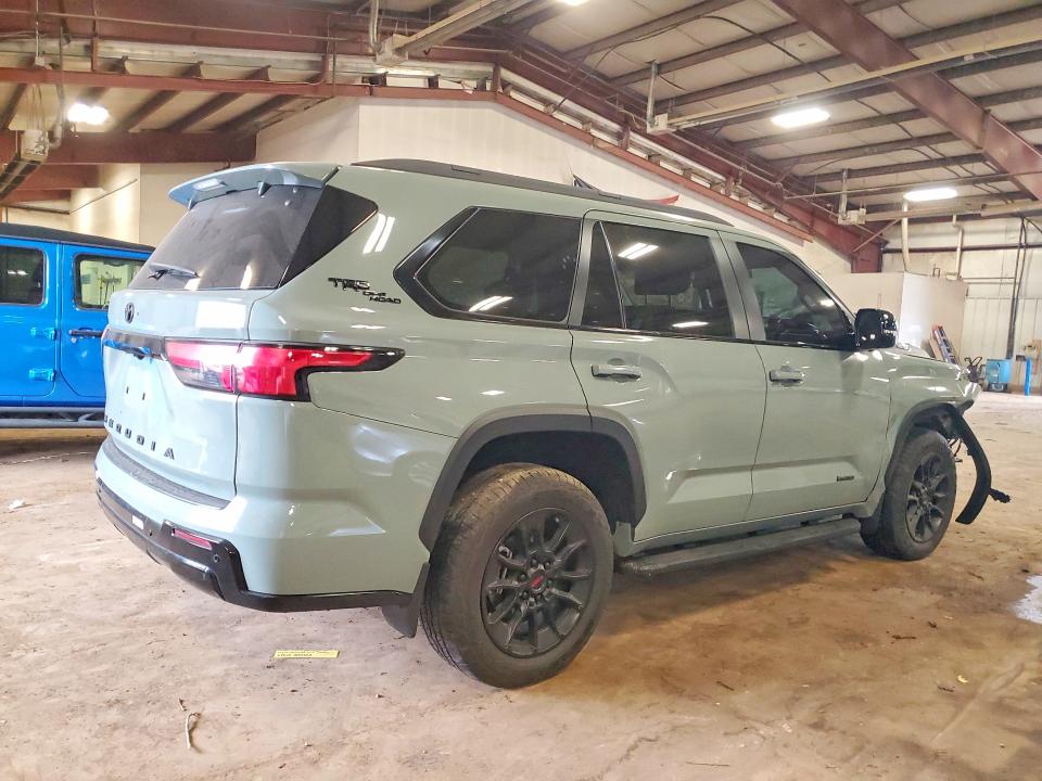 Photo 3 from auction – 2024 TOYOTA SEQUOIA with VIN 7SVAAABA5RX044504